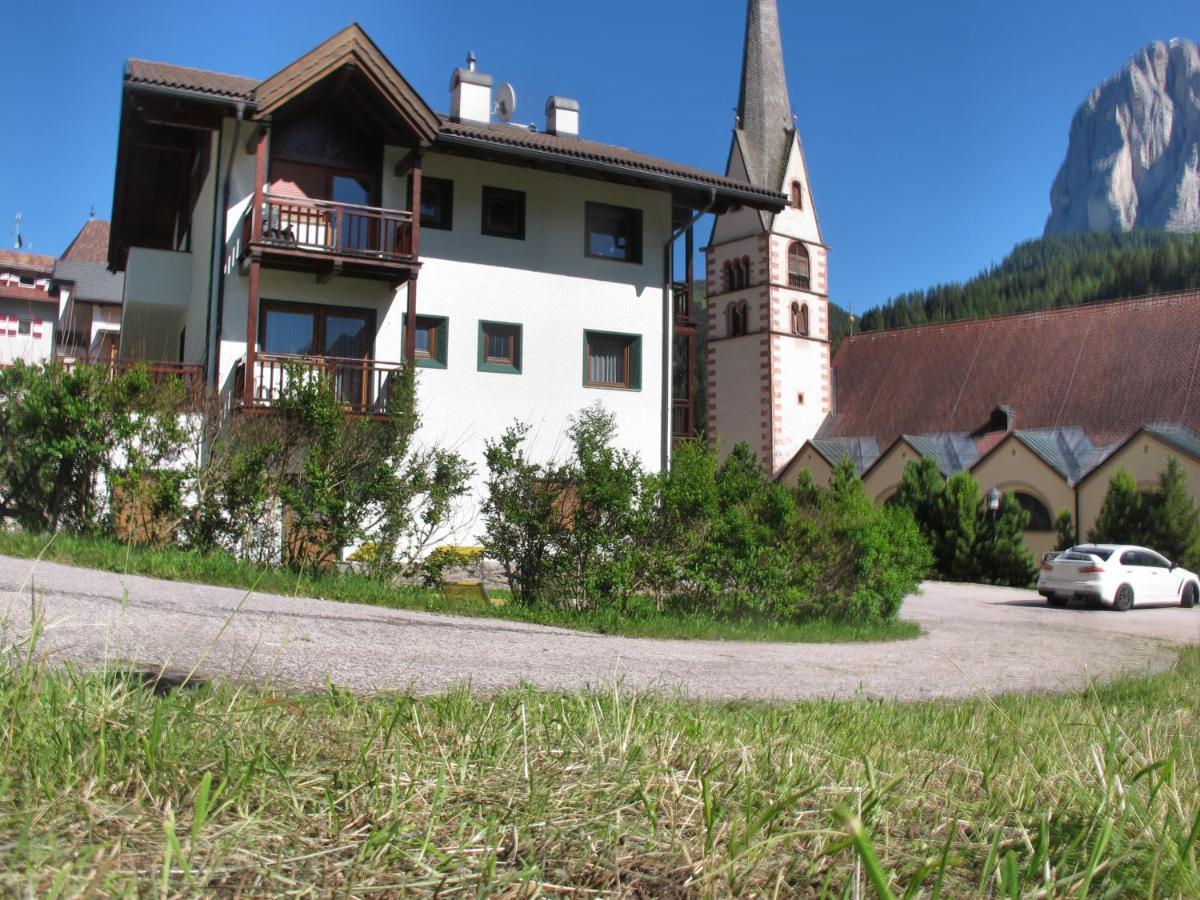 Villa Ula Verda- Apartments Marianna Santa Cristina Val Gardena ภายนอก รูปภาพ
