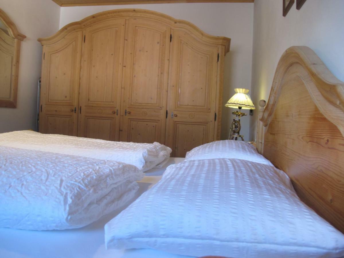 Villa Ula Verda- Apartments Marianna Santa Cristina Val Gardena ภายนอก รูปภาพ